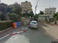 קוסמטיקאיות ומכוני יופי אטי